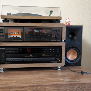 Стойка под аппаратуру Konstantin 3