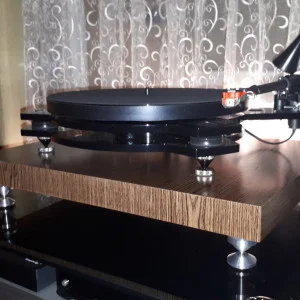 Підставки під вініловий програвач