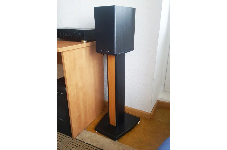 Стійки для колонок Emerald 3